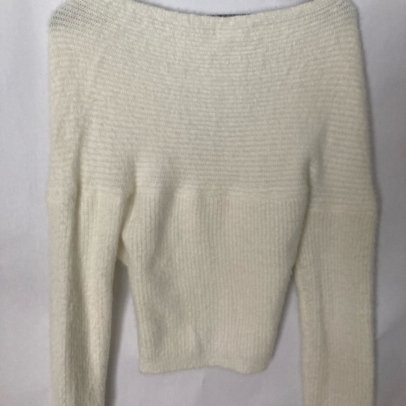 SAGE sweater. - Picture 4 of 5